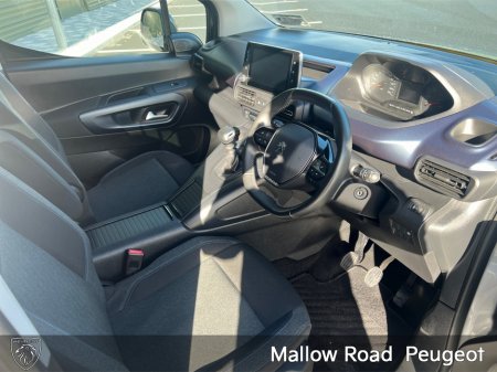 2023 Peugeot Rifter - thumbnail 2