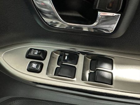 2017 Mitsubishi Pajero 3.2 DiD LWB 2 Seater N1 Commercial €27,500 thumbnail