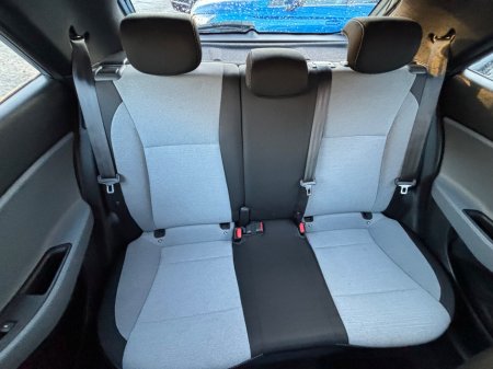 2016 Hyundai i20 - thumbnail 21