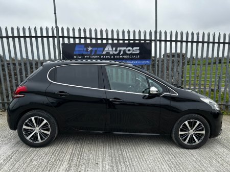 2016 Peugeot 208 - thumbnail 10