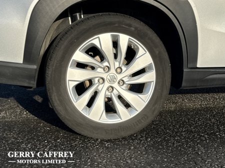 2023 Suzuki SX4 S-Cross Motion 1.4 Hybrid Manual - 7 Years Manufacturer Warranty €23,950 thumbnail