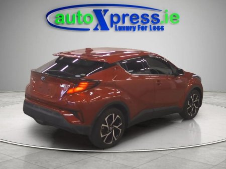 2021 Toyota C-HR Hybrid G, Ultra Low mileage, reversing camera thumbnail