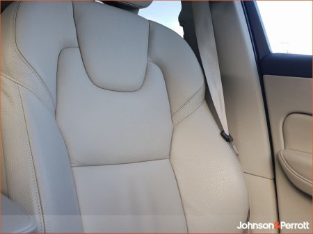 2022 Volvo XC60 T6 350bhp AWD PHEV Inscription Expression (Two Year Volvo Selekt Warranty + Two Year Volvo Service Plan) €46,900 thumbnail