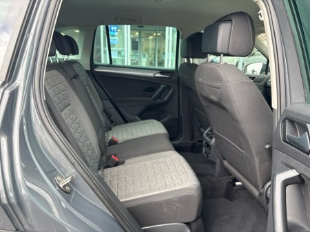 2021 Volkswagen Tiguan - thumbnail 10