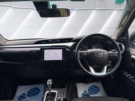 2022 Toyota Hilux ICON 4WD D-4D DCB €26,995 thumbnail