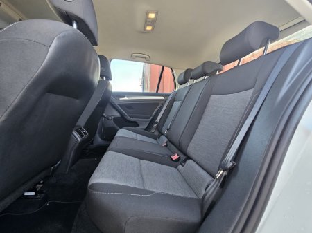 2013 Volkswagen Golf - thumbnail 20