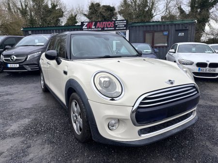 2014 MINI Hatch  €10,950