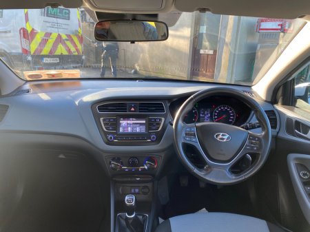 2019 Hyundai i20 1.2 Deluxe €13,950 thumbnail