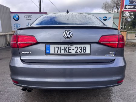 2017 Volkswagen Jetta - thumbnail 8