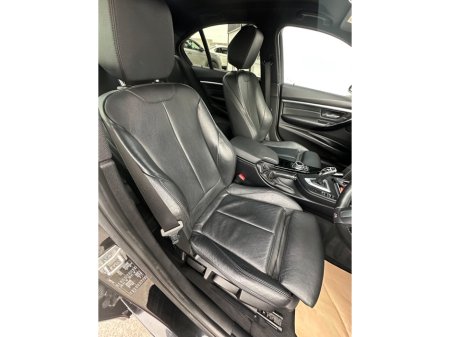 2019 BMW 3 Series - thumbnail 18