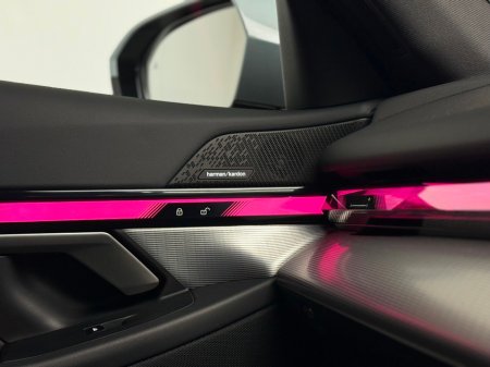 2024 BMW i5 40 M SPORT EDRIVE *PAN ROOF* €63,990 thumbnail