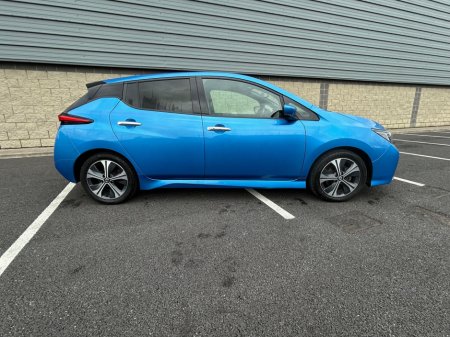 2022 Nissan Leaf - thumbnail 11