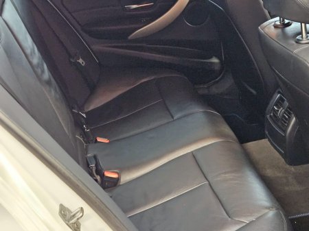 2018 BMW 3 Series - thumbnail 6