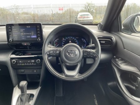 2024 Toyota Yaris Cross - thumbnail 9