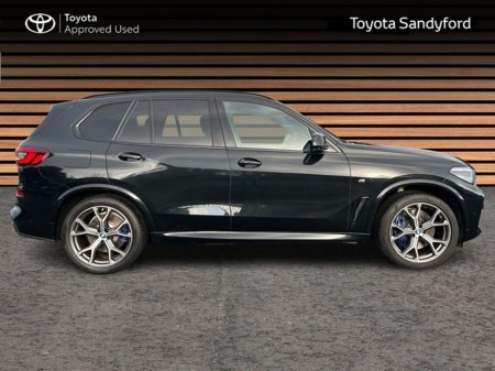2021 BMW X5 M SPORT XDRIVE 45E PHEV AUTOMATIC // €54,945 thumbnail