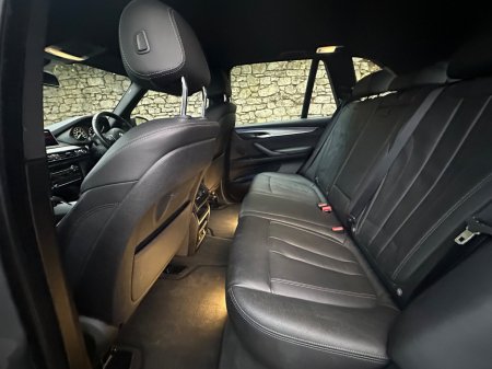 2017 BMW X5 - thumbnail 13