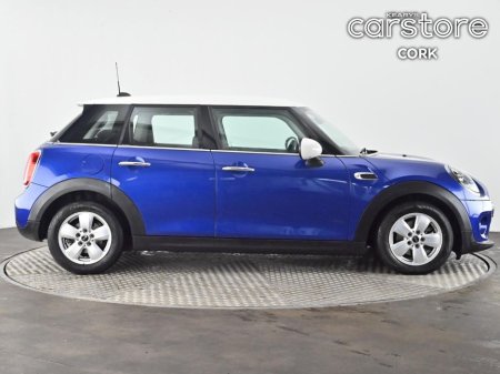 2019 MINI Hatch Cooper Classic €19,880 thumbnail