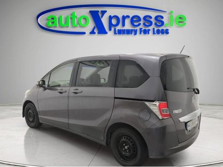 2016 Honda Freed 7 SEATER 1.5 G Auto, Reversing camera €13,695