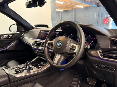 2020 BMW X5 xDrive30d M Sport €63,995 thumbnail