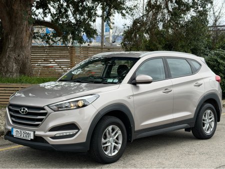 2017 Hyundai Tucson - thumbnail 2