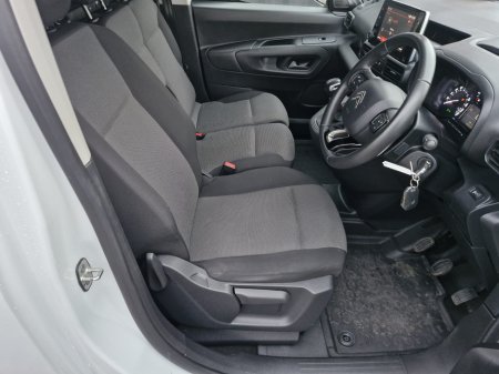 2022 Citroen Berlingo ENT BLUEHDI 100 MWB 6 650KG MY50 €13,450 thumbnail