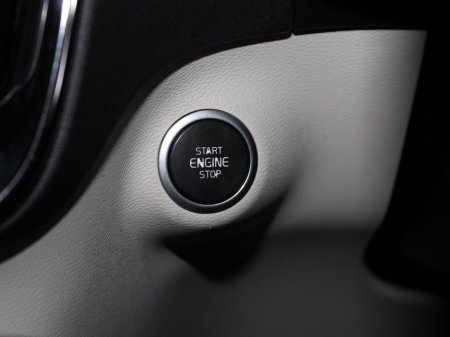 2020 Volvo XC40 - thumbnail 25