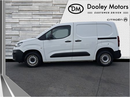2022 Citroen Berlingo BlueHDi 100 S&S MWB €16,950