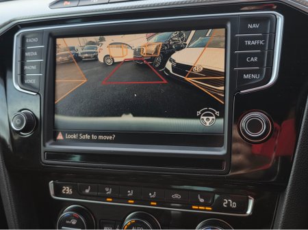 2016 Volkswagen Passat ( 162 REG 2.0 TSI R-LINE FULL LEATHER SEATS ELECTRIC HEATED SEATS SAT-NAV REV CAMERA BLIND-SPOT CARPLAY ANDROID AUTO €19,950 thumbnail