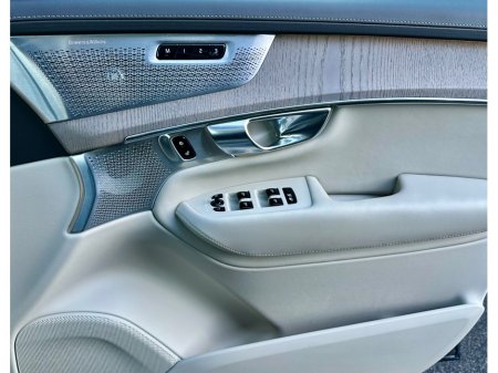 2025 Volvo XC90 ++BLONDE LEATHER++ ULTRA T8 PHEV AWD AU €82,950 thumbnail