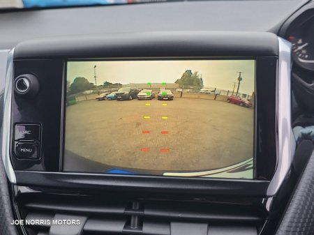 2016 Peugeot 2008 - thumbnail 23