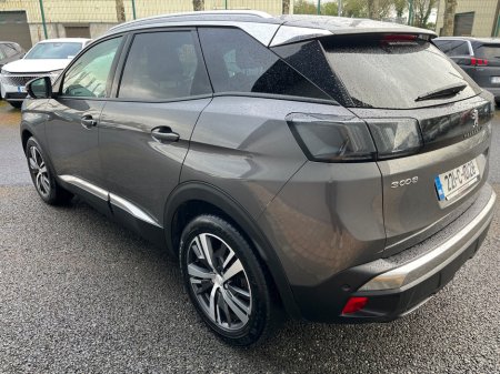 2022 Peugeot 3008 - thumbnail 2