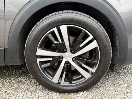 2021 Peugeot 3008 - thumbnail 9