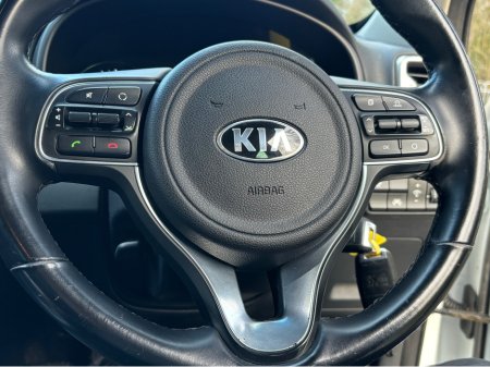 2016 Kia Sportage 1.7 EX 5DR *REVERSE CAMERA*SAT NAV*AA APPROVED*NEW NCT 01/27* €13,900 thumbnail
