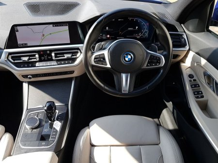 2022 BMW 3 Series - thumbnail 5