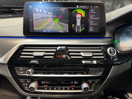 2021 BMW 5 Series - thumbnail 20