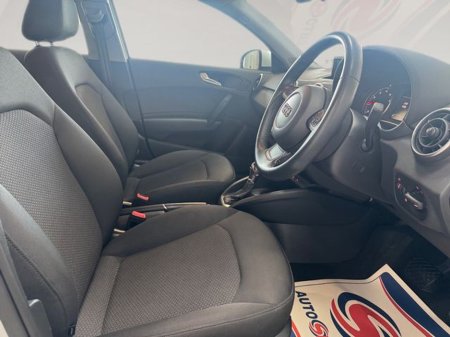 2017 Audi A1 - thumbnail 11