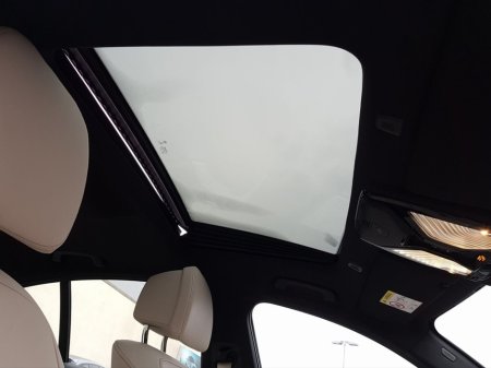 2023 BMW 5 Series 520d M Sport thumbnail