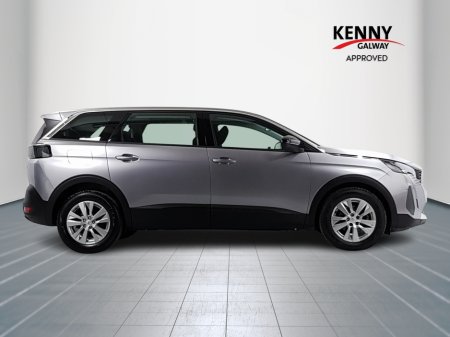 2022 Peugeot 5008 - thumbnail 8