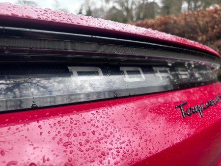 2021 Porsche Taycan - thumbnail 15