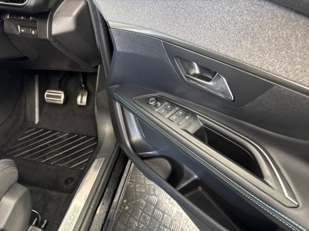 2024 Peugeot 5008 - thumbnail 11