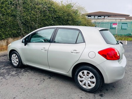 2009 Toyota Auris - thumbnail 10