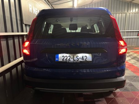 2022 Dacia Jogger TCe 110 Comfort €16,950 thumbnail