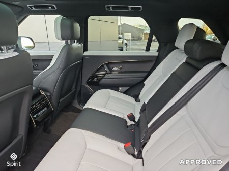 2025 Land Rover Range Rover Sport 3.0 PHEV 460PS R-Dynamic SE €124,950 thumbnail