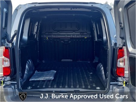 2026 Peugeot Partner Pro Premium 1000kg L1 1.5 Blue HDI 100bhp thumbnail