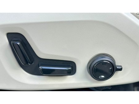 2025 Volvo XC90 - thumbnail 16