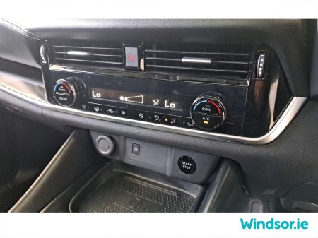 2024 Nissan Qashqai ePOWER SV PREMIUM €39,995 thumbnail