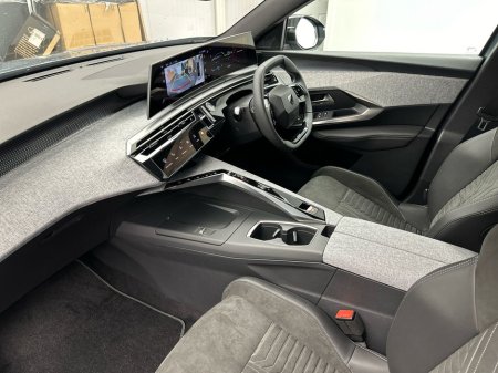 2026 Peugeot 5008 - view 2