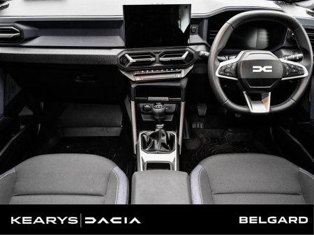 2026 Dacia Duster Expression HEV 155 E06X DEMO €33,710