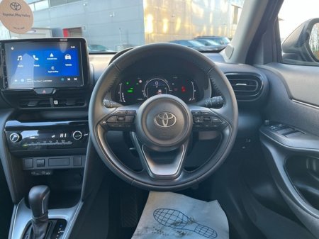 2025 Toyota Yaris Cross YARIS CROSS LUNA €30,950 thumbnail