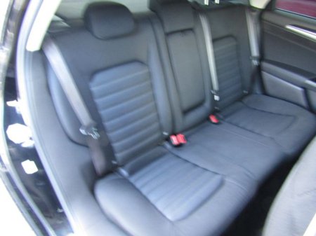 2017 Ford Mondeo 2.0 TDCI Zetec ECO S/S 150PS 5DR €9,950 thumbnail